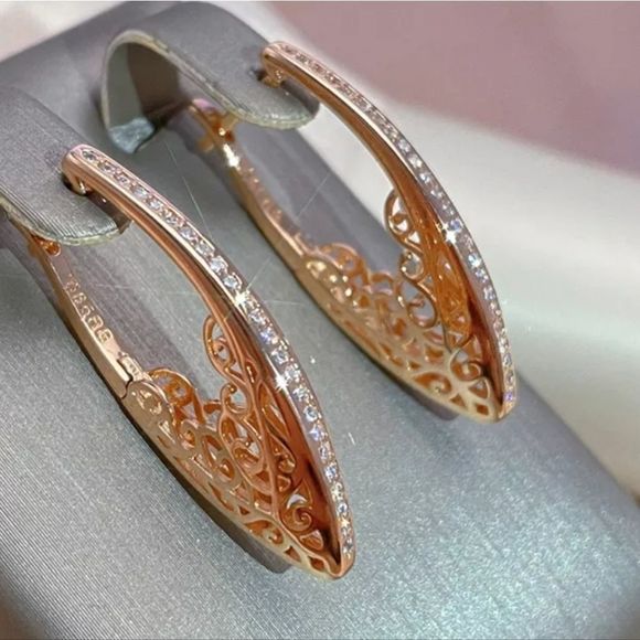 unknown Jewelry - ROSE GOLD 585 NATURAL MICRO INLAID ZIRCON LEVERBACK EARRINGS. ✨️😍
